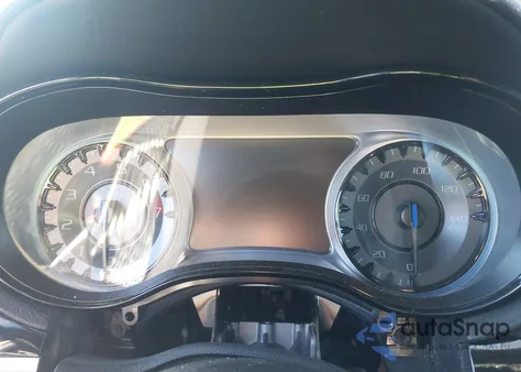 2019 Chrysler 300 300S z USA, uszkodzony, nr VIN 2C3CCABG2KH515198